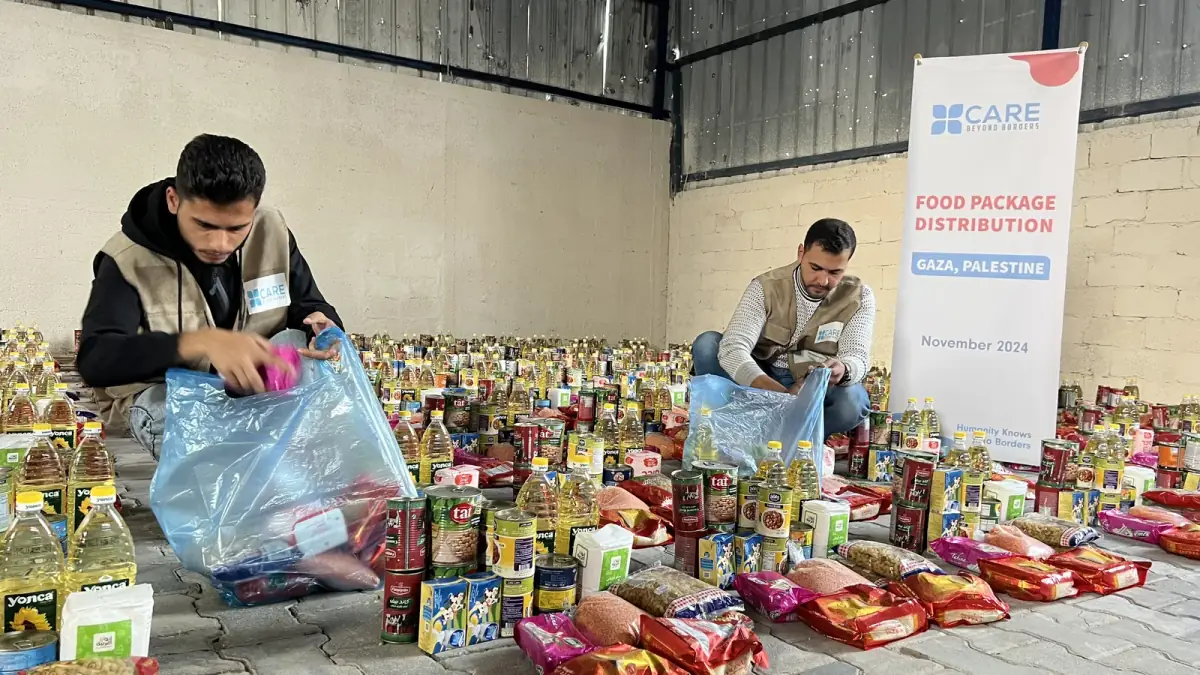 CBB volunteers assembling food packages at a CBB distribution point in Gaza